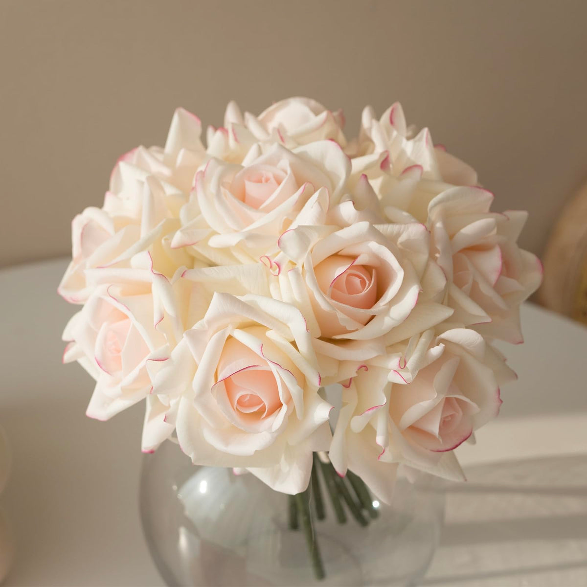 DUYONE artificial roses close-up showing silk heads and flexible stems for realistic decor.