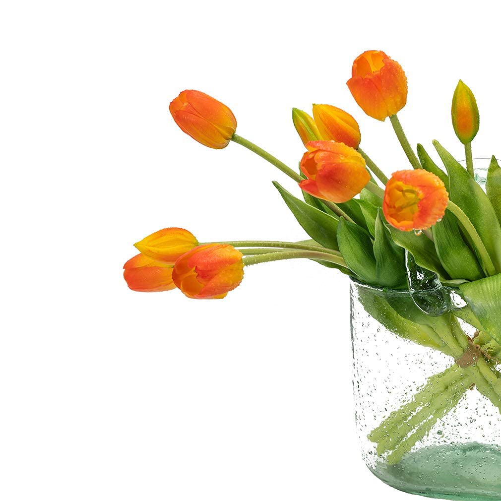 DUYONE tulips on dining table ideal for weddings or home decor