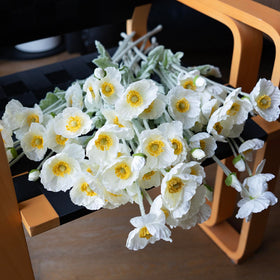 DUYONE silk poppy bouquet showcased in a shop display for visual impact
