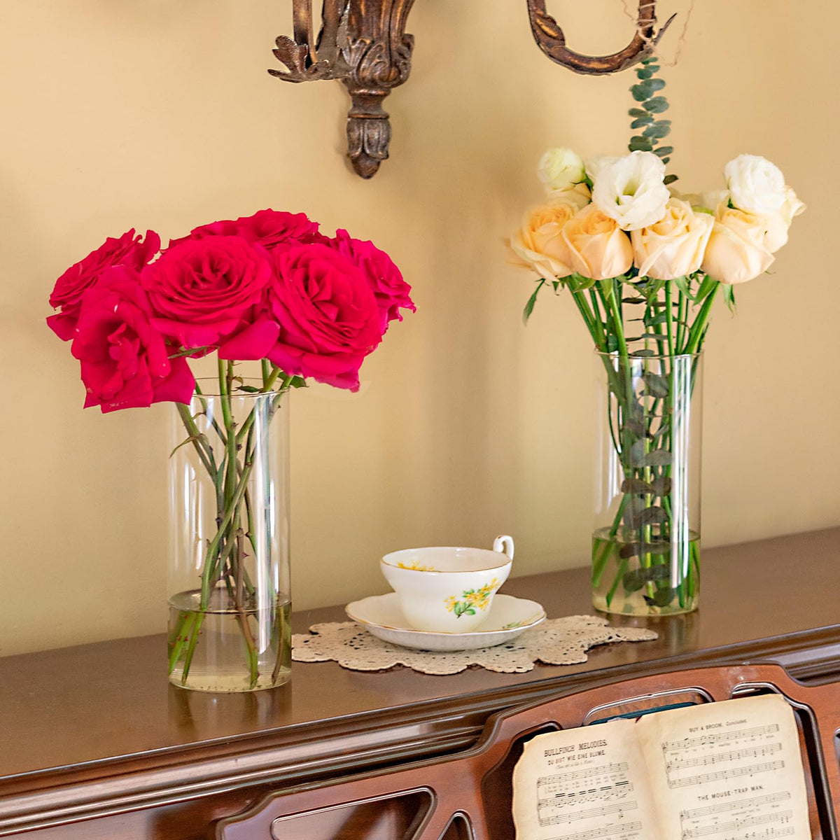 DYMFADFB borosilicate glass vases resist heat for versatile candle or flower displays.