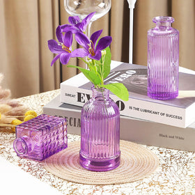Earthgadgets versatile vase doubles as candle holder or diffuser.