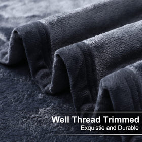 EASELAND dark grey queen-size blanket complements modern decor.