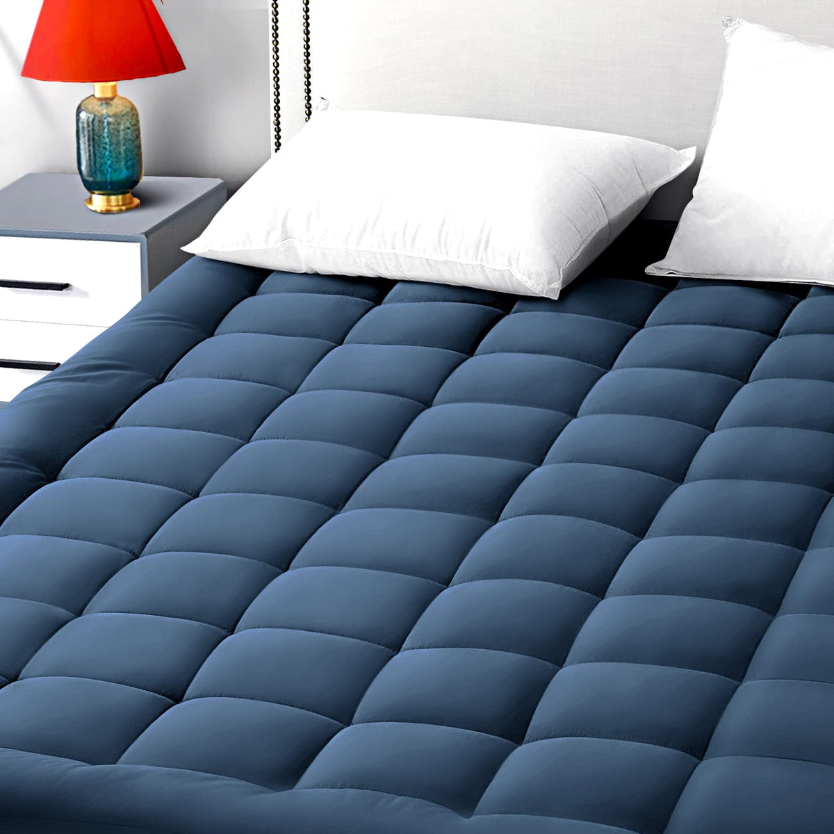 EASELAND king mattress pad with soft top layer enhances comfort and coziness.