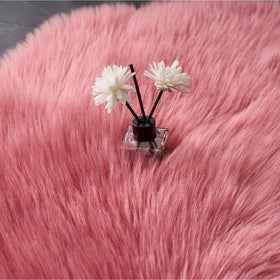 EasyJoy easy-clean rug cleans with vacuuming or gentle shaking.