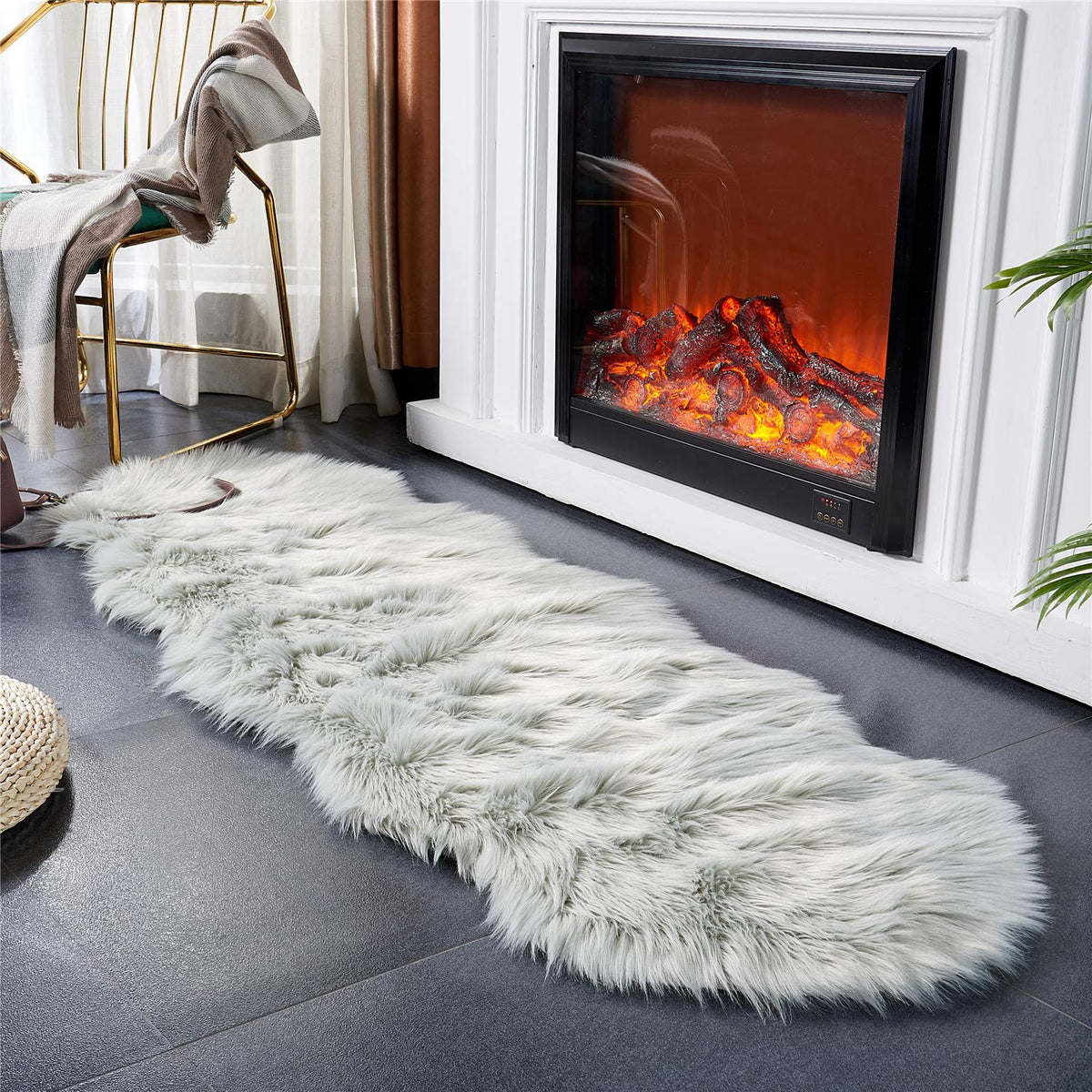 EasyJoy faux fur surface highlighting hypoallergenic comfort