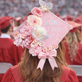 Echpzed cap decoration layout tips help you achieve a photo-ready result.