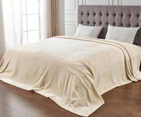 Edenleaf big oversized king blanket closeup fleece texture for ultra-soft skin-friendly warmth.