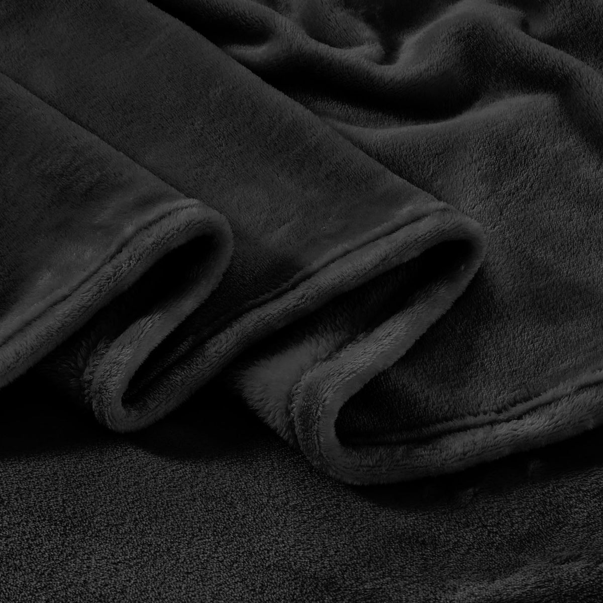 Edenleaf travel camping blanket compact and warm for trips.