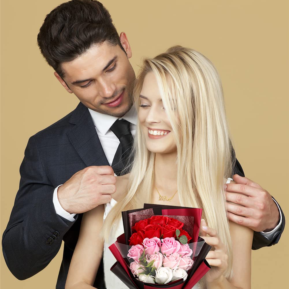 Eightown Valentines gift set suitable for proposals and anniversaries.
