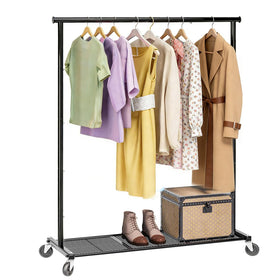 Ekisemio clothes rack with rock-solid stability for secure daily clothes storage.
