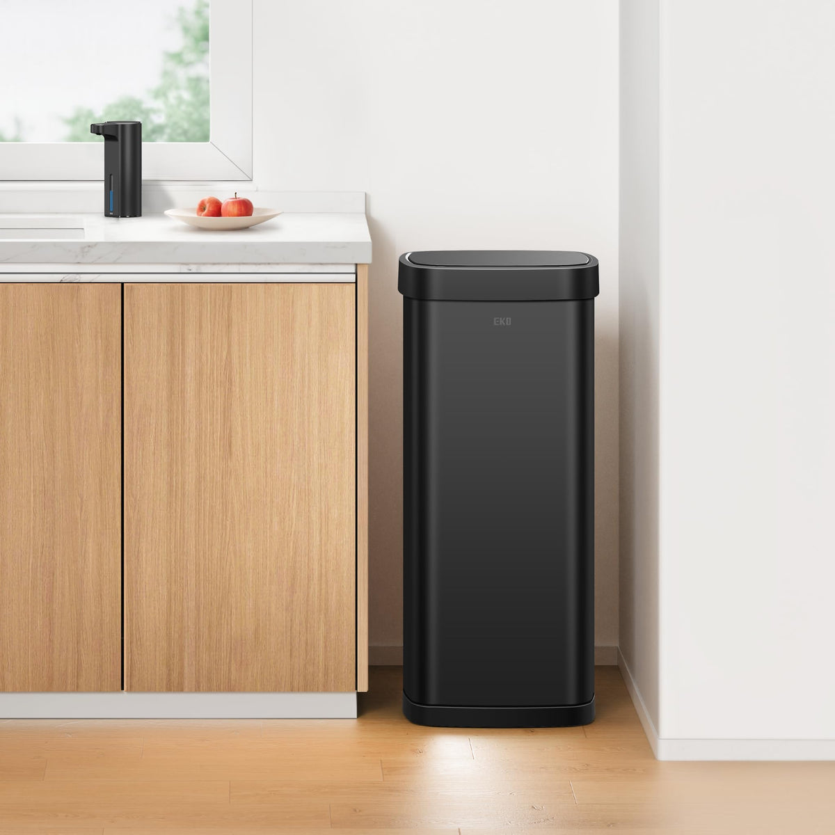 EKO EcoSmart 80L soft-close lid in action for quiet operation