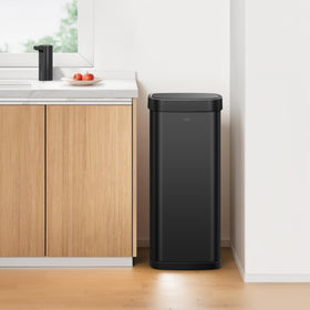 EKO EcoSmart 80L soft-close lid in action for quiet operation