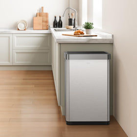 EKO Mirage X fingerprint-resistant finish keeps surfaces clean and stylish.