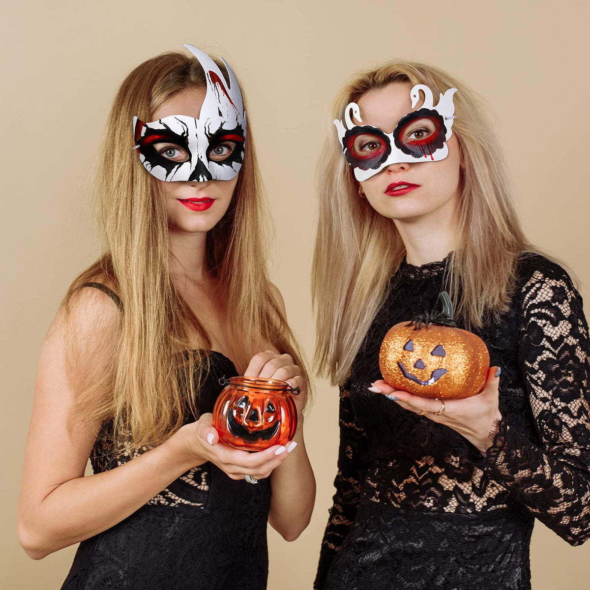 Elcoho recycled paper masks crafted from thick, durable material.
