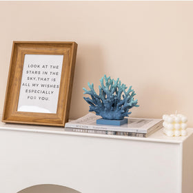 Elegondrar office desk coral ornament brings subtle sea-inspired elegance.