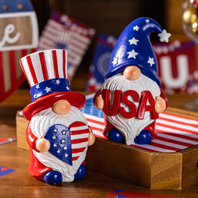 Gift-ready Elegondrar gnomes set offers cheerful holiday decor for loved ones