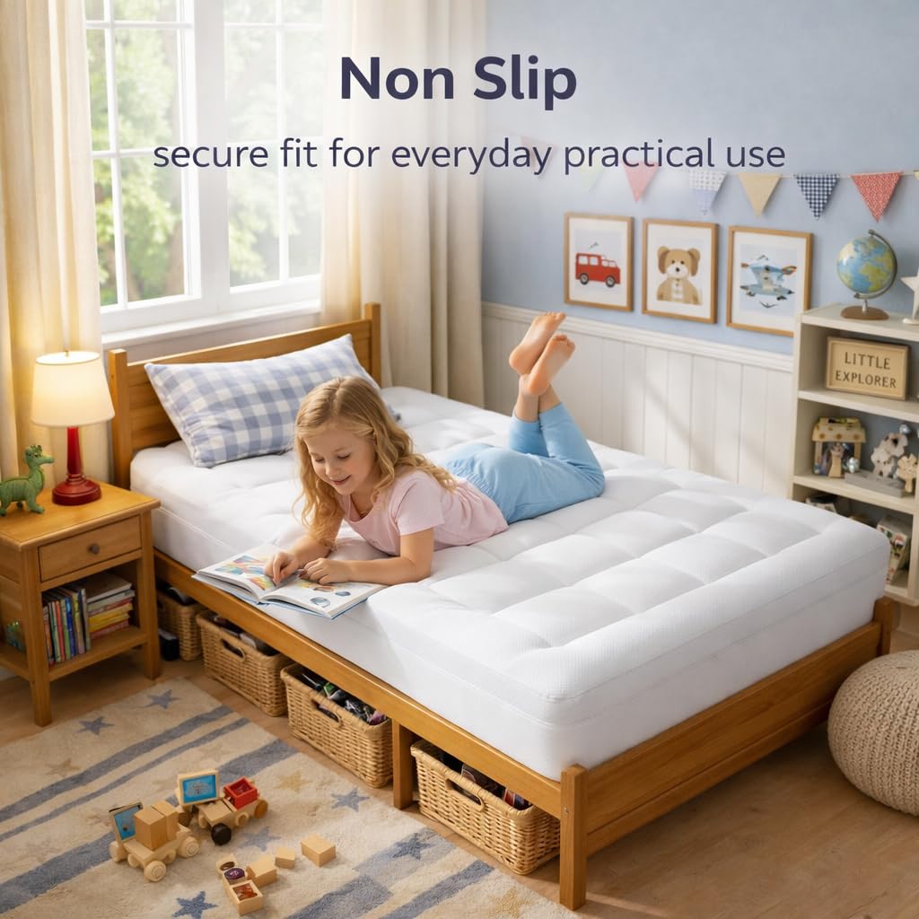 ELEMUSE soft pillowtop pad closeup illustrates cozy, skin-friendly surface