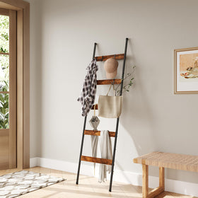 ELYKEN blanket ladder rust-resistant finish maintains its look over time.