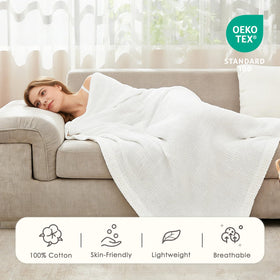 EMME blanket close-up texture reveals gentle, skin-friendly four-layer cotton