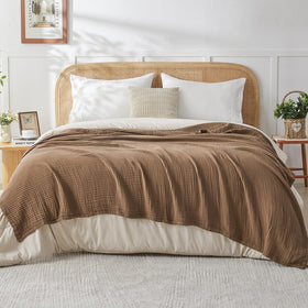 EMME family-friendly blanket suitable for toddlers and crib use