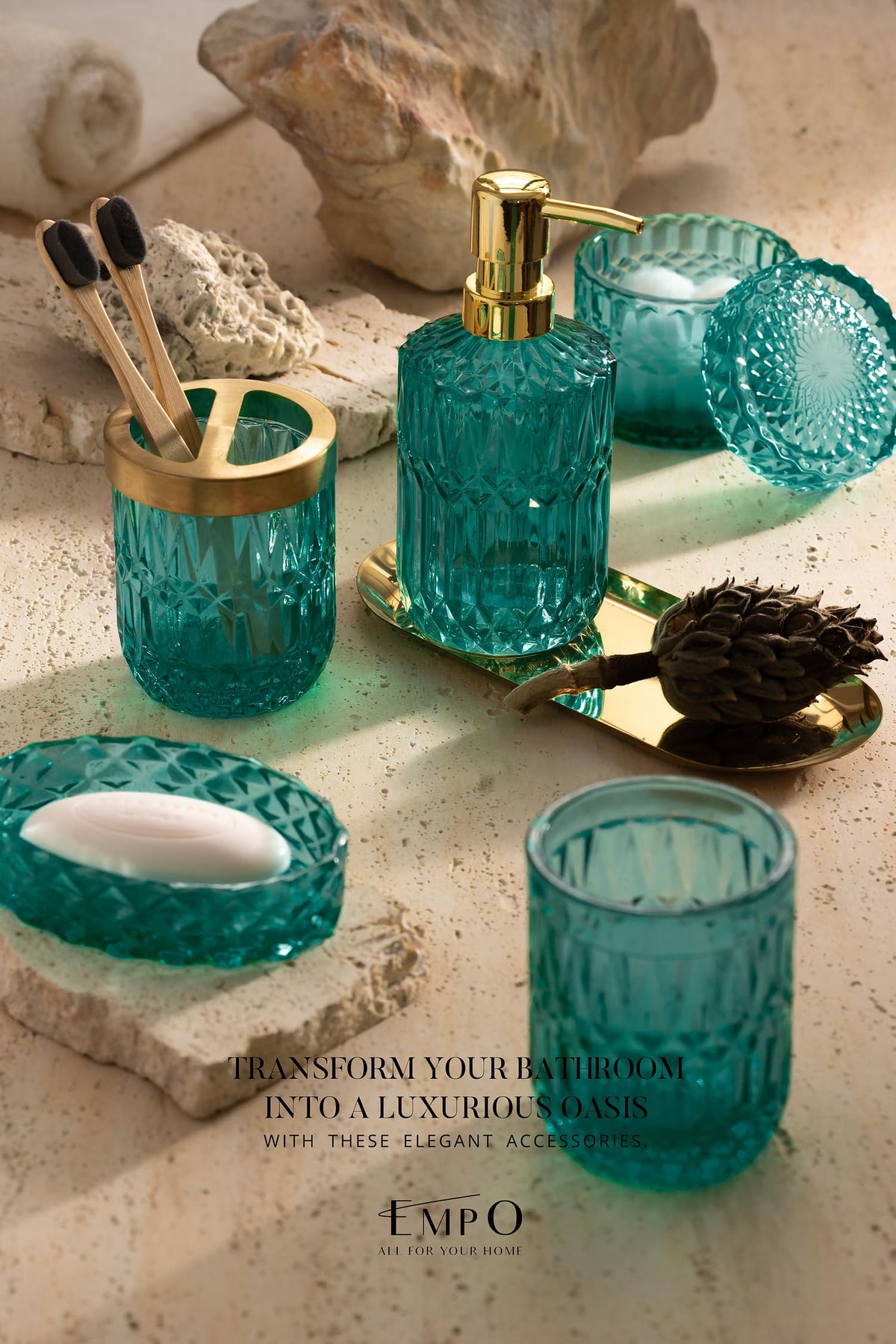 EMPO crystal soap dish for a sleek counter display and drainage
