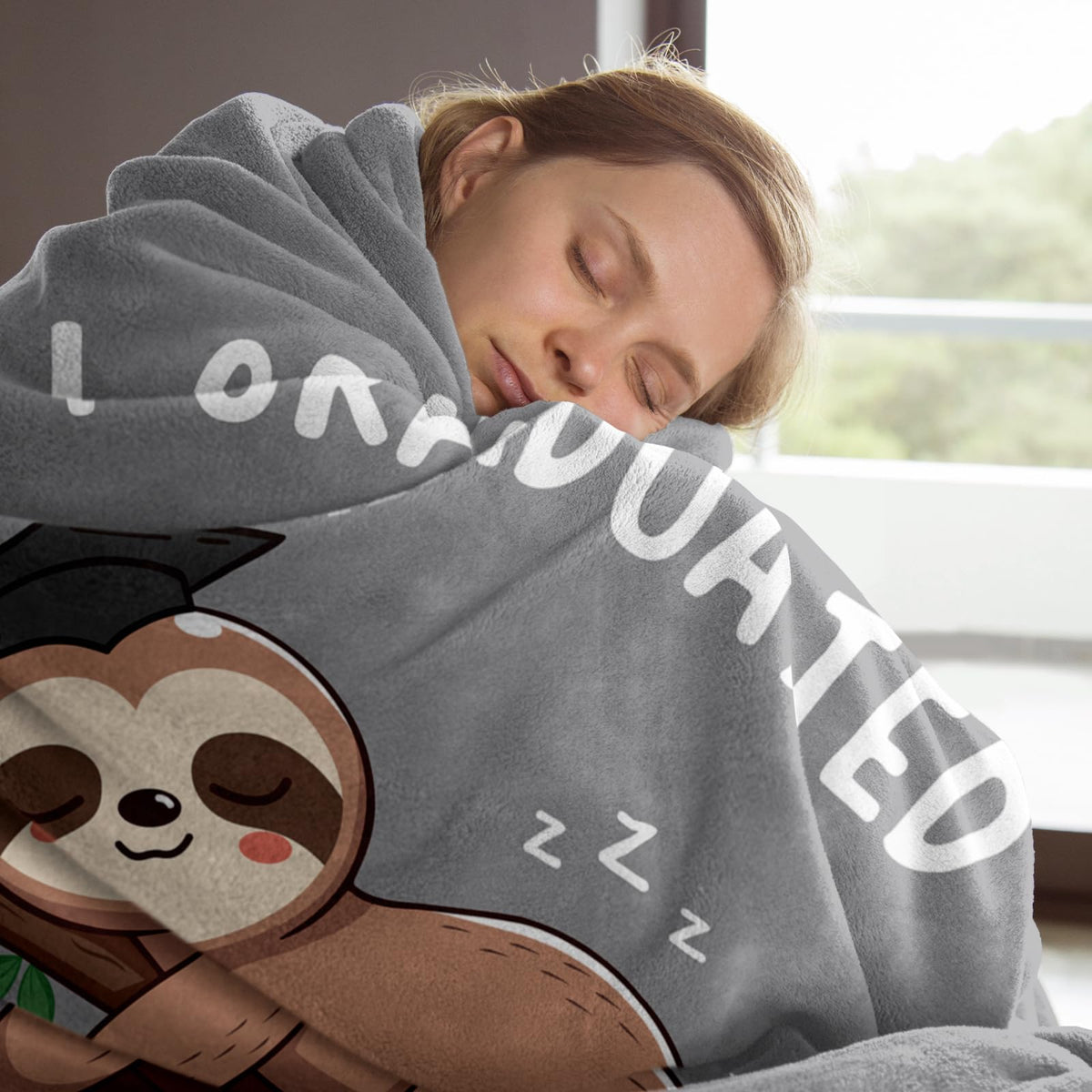 Encoink Sloth Blanket is durable and machine washable for busy grads