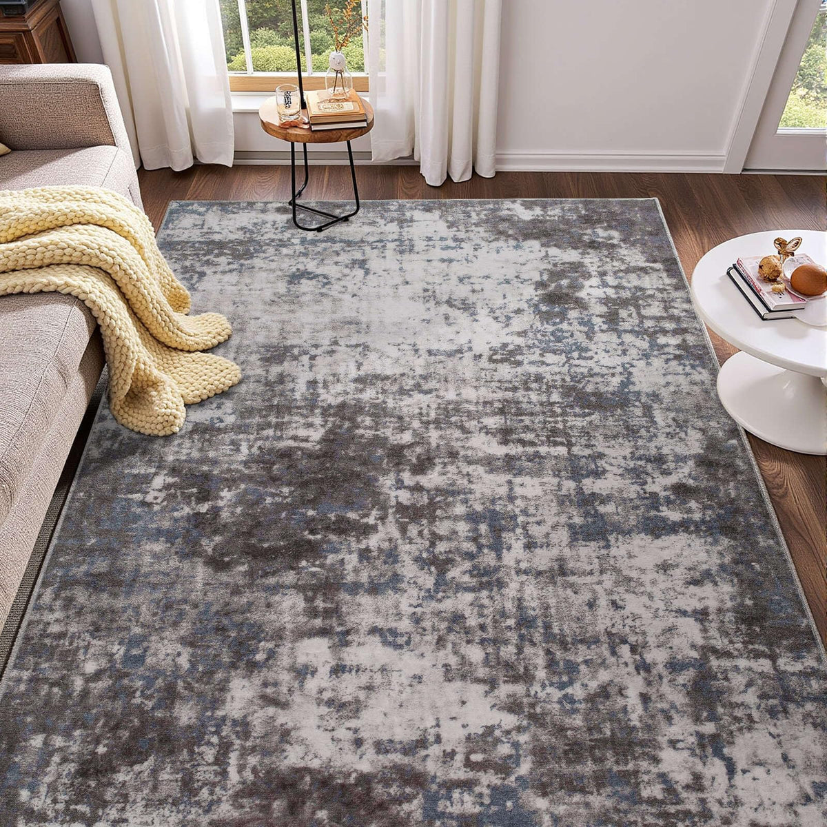 Enqinar modern abstract 3x5 rug front view, soft texture supports barefoot comfort