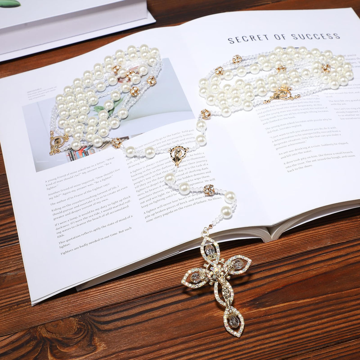 ESNOY double-heart jewelry piece complements the lasso for a cohesive bridal look.