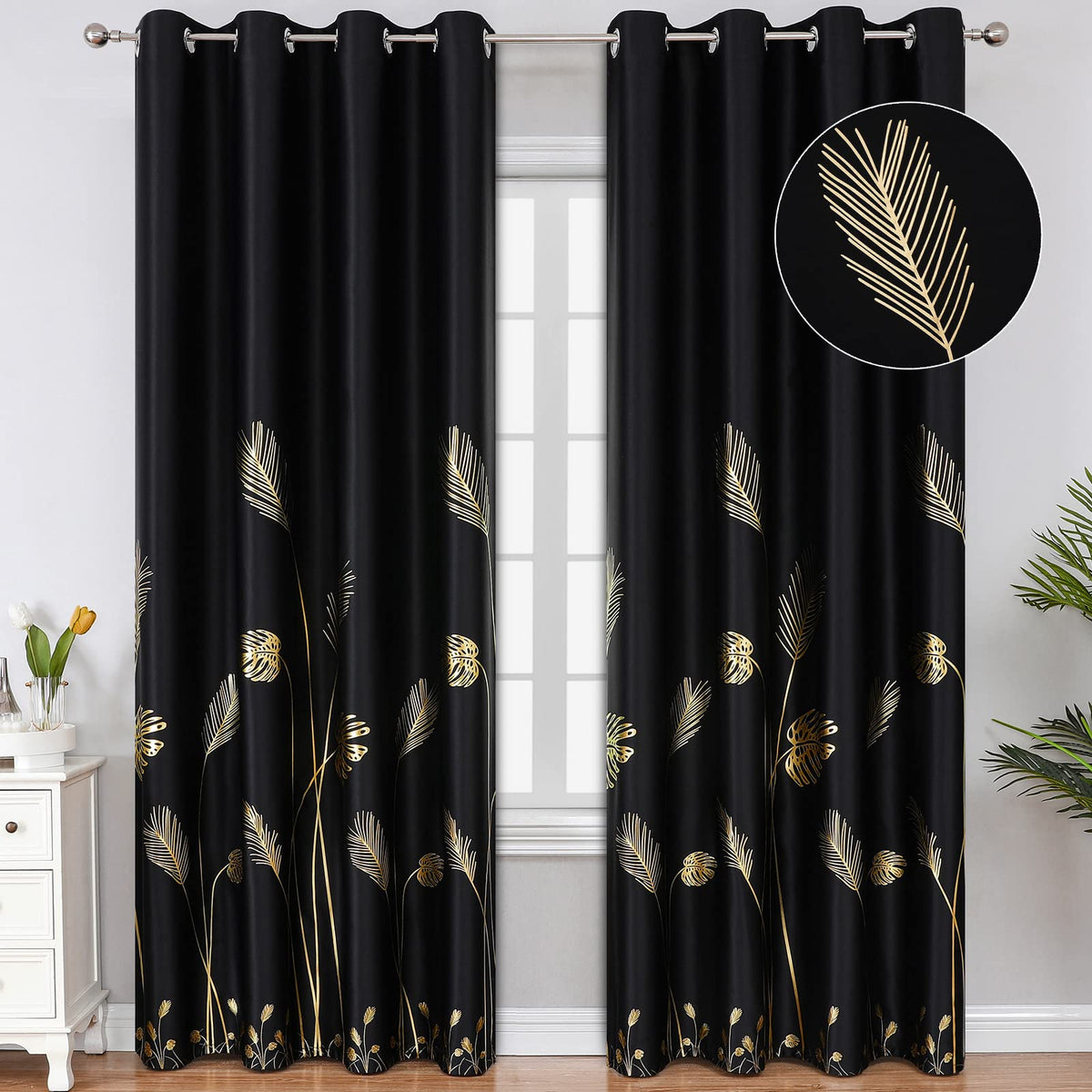 Estelar Textiler blackout curtains in a bedroom block light for a restful morning