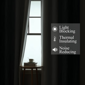 Estelar Textiler curtains with silver top grommets for smooth sliding.