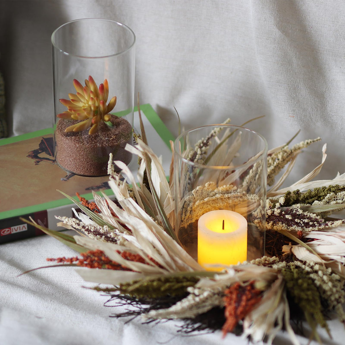 Etolies wedding centerpiece vases ideas for stylish events.