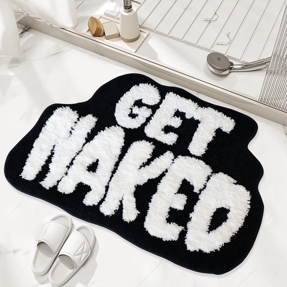 Etomiel Get Naked bath mat in ultra-soft microfiber for quick moisture absorption.
