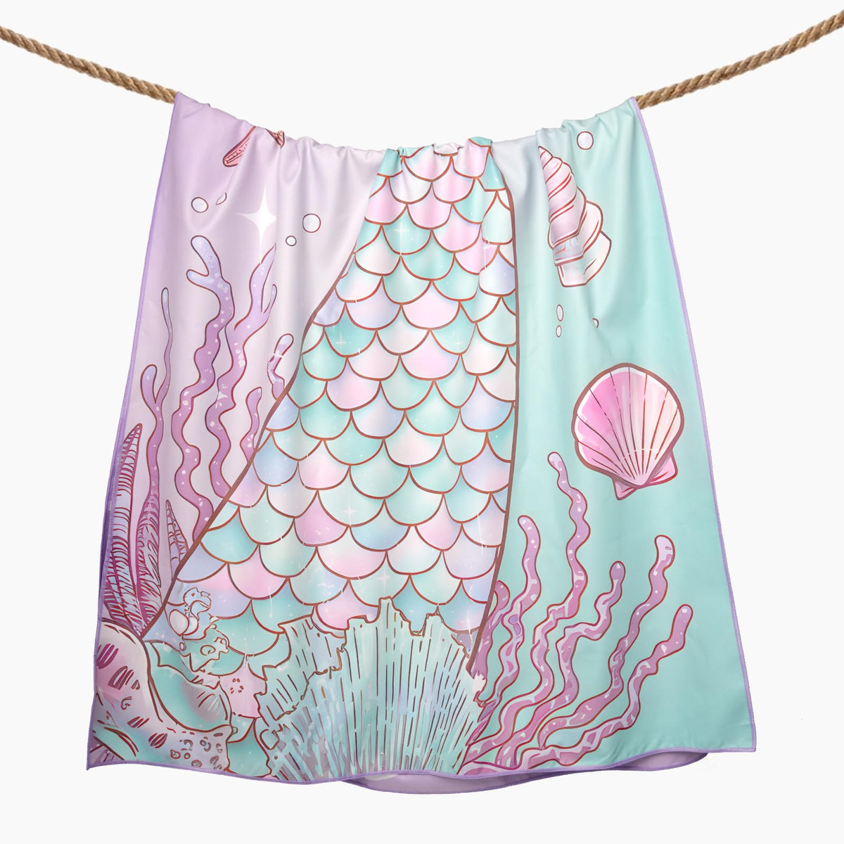 Eunzel colorful beach towel for kids boosts visibility on crowded days.