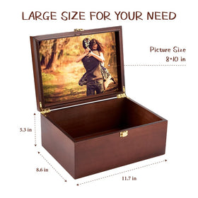 EVA murmure hinged lid design for quick access to memories