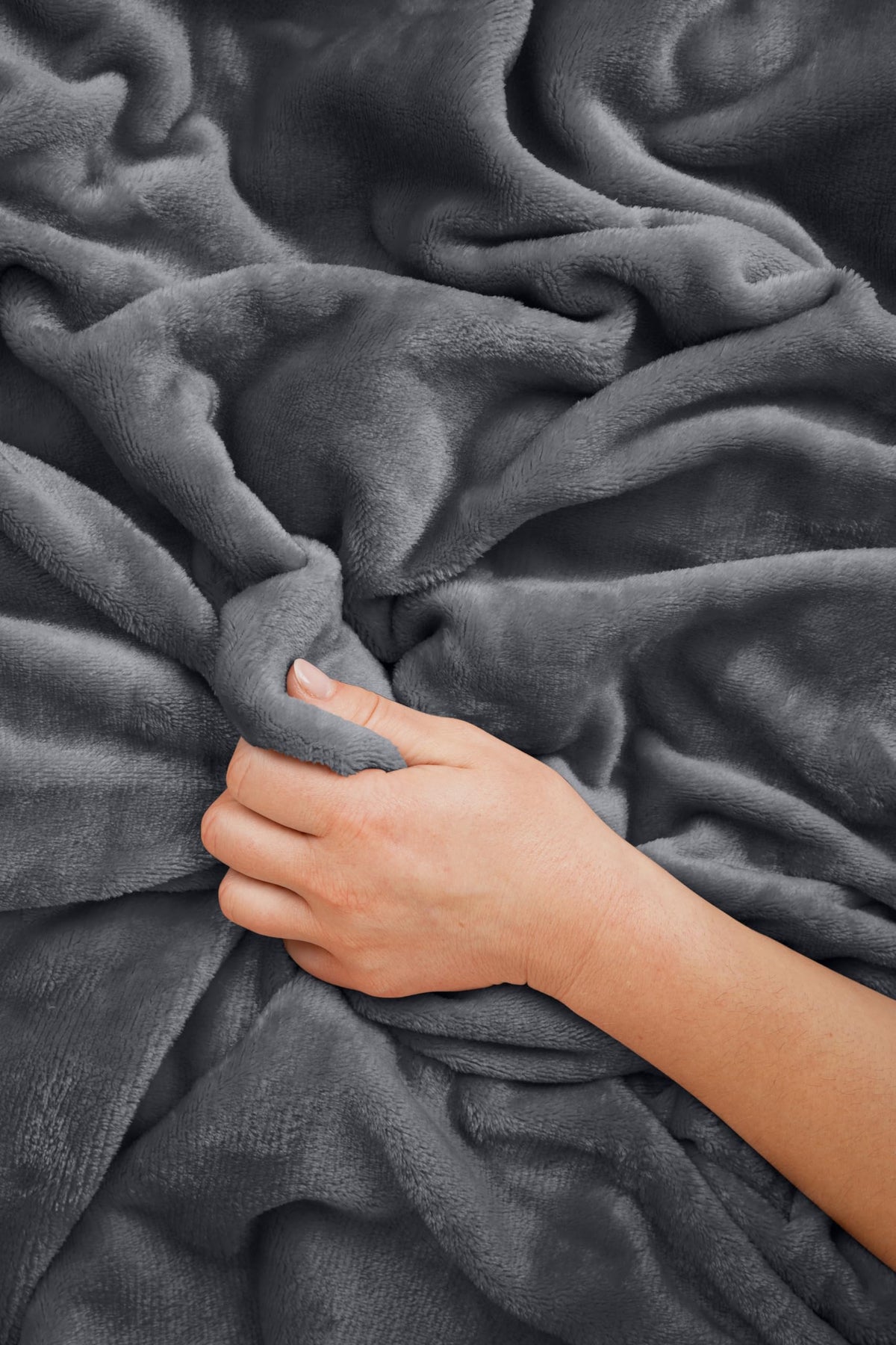 EverSnug shows 65 by 40 inch size for shared warmth.