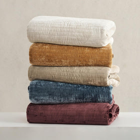 EverGrace Velvet Quilt Set Queen all-season lightweight coverage