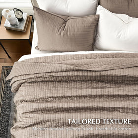 EVERGRACEHOME Oeko-Tex certified cotton quilt ensures safe sleep.