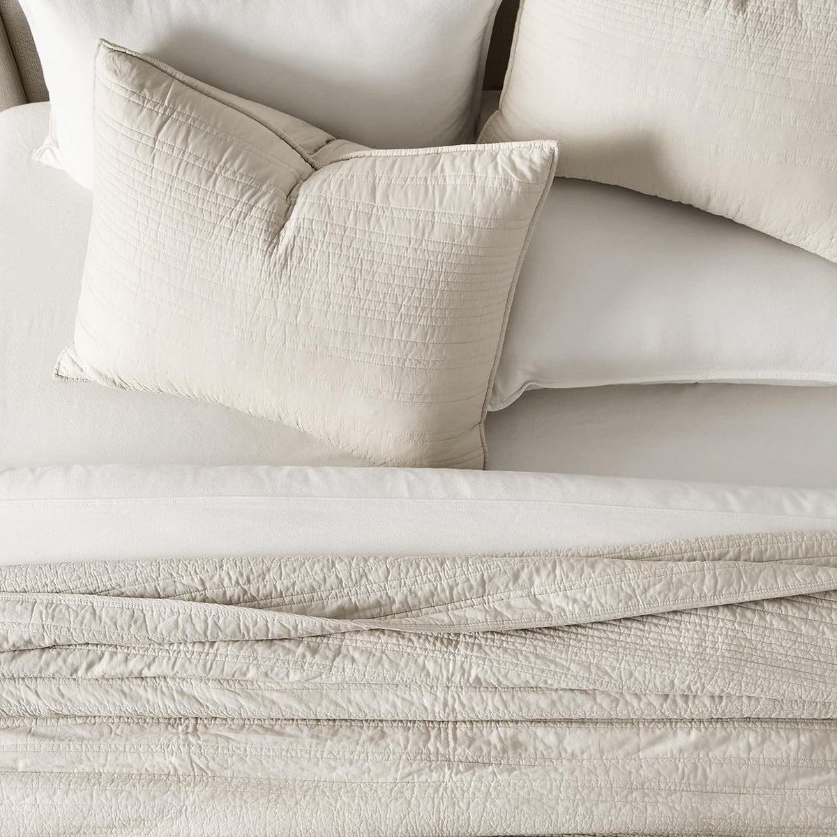 EVERGRACEHOME Certification label image signals safe fabrics for peace of mind.