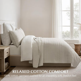 Evergracehome Birch quilt texture swatch highlights breathable, lightweight warmth for all seasons.