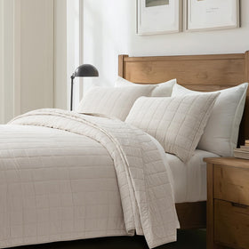 EverGraceHome Birch quilt edge stitching reinforces durability and longevity.
