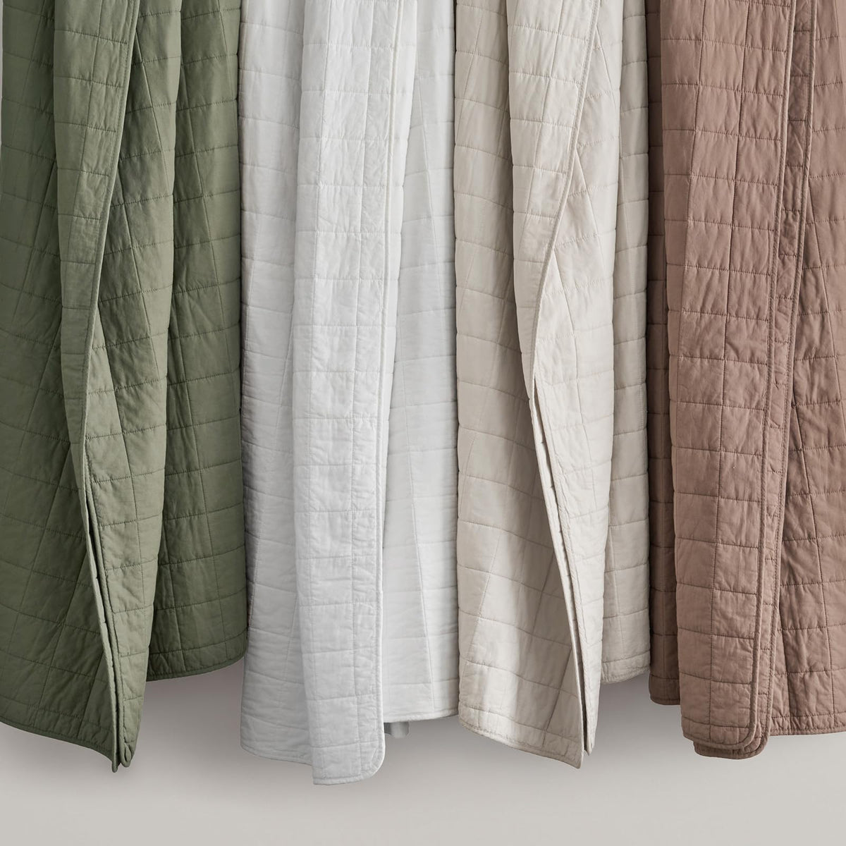 EverGraceHome Birch quilt folded setup indicates easy styling and storage.