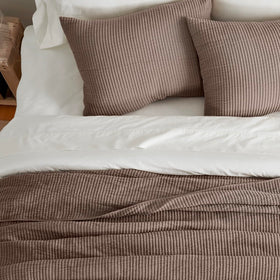 EVERGRACEHOME king set arranged in a stylish bedroom