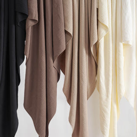 EVERGRACEHOME oversized king coverlet for layered bedding looks