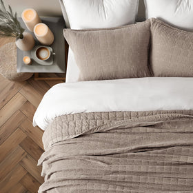 EVERGRACEHOME crinkle texture adds cozy appeal in daily use.