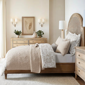 Evergracehome durable stitched edges reinforce long‑lasting quality.