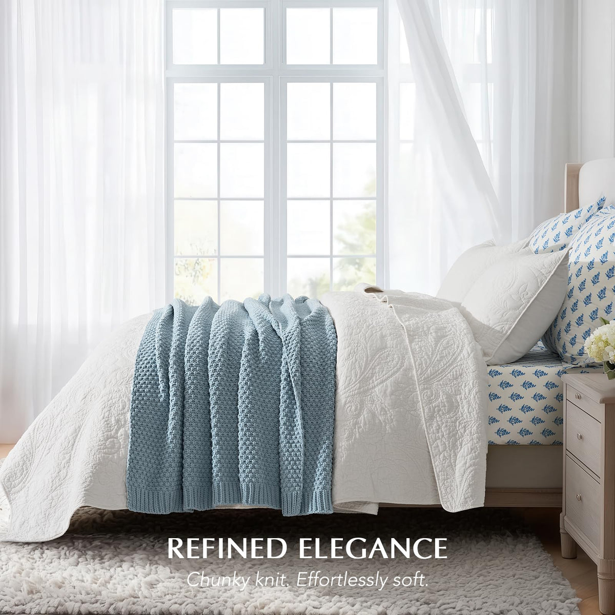 EVERGRACEHOME soft-chenille-blend-throw feels luxurious against skin.