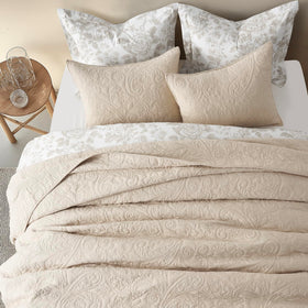 Evergracehome soft cotton texture for breathable comfort.