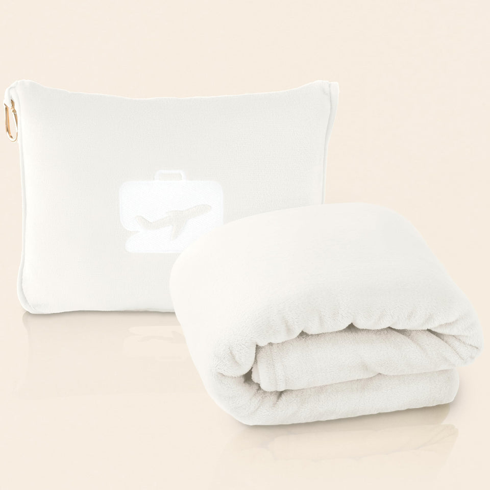 EverSnug off-white travel blanket with carry case for warm on-the-go comfort.