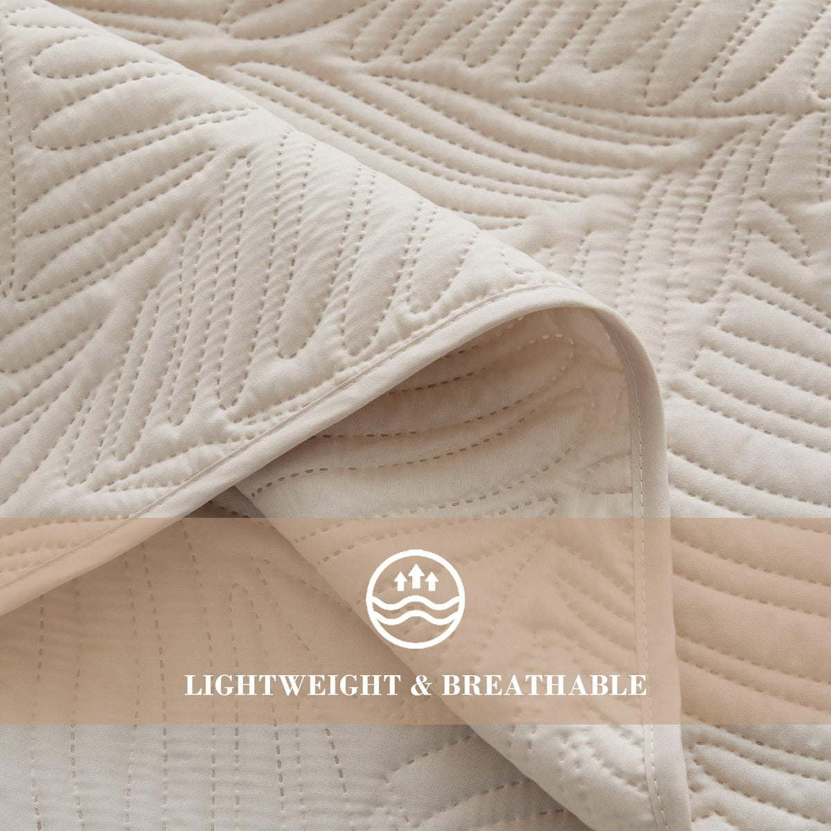 Exclusivo Mezcla king quilt set with two pillow shams for a complete look