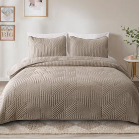 Exclusivo Mezcla pillow shams 20x26 provide soft, breathable support for a refreshed bed.